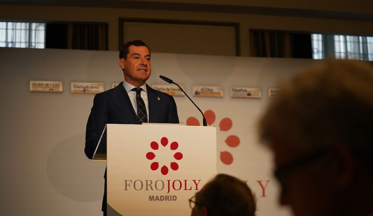 El presidente de la Junta de Andalucía, en el foro de grupo Joly