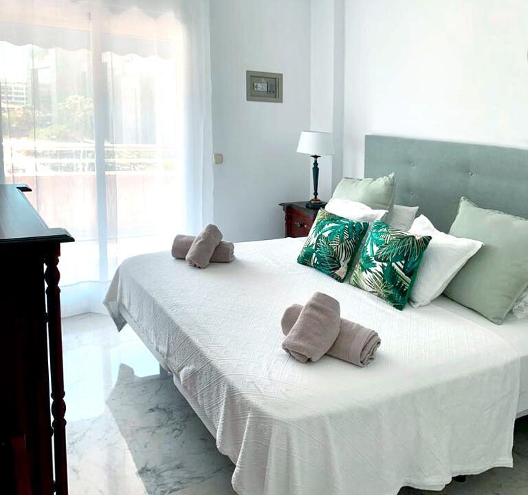 Apartment with sea view in Puerto Banus (20)