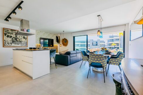 AYRE ESTATES presents this home in OASIS365, on the Golden Mile, Estepona (14)