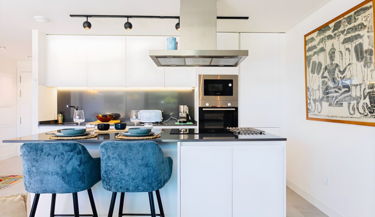 AYRE ESTATES presents this home in OASIS365, on the Golden Mile, Estepona (18)