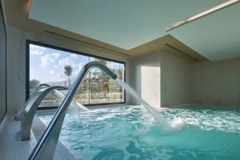 AYRE ESTATES presents this home in OASIS365, on the Golden Mile, Estepona (2)