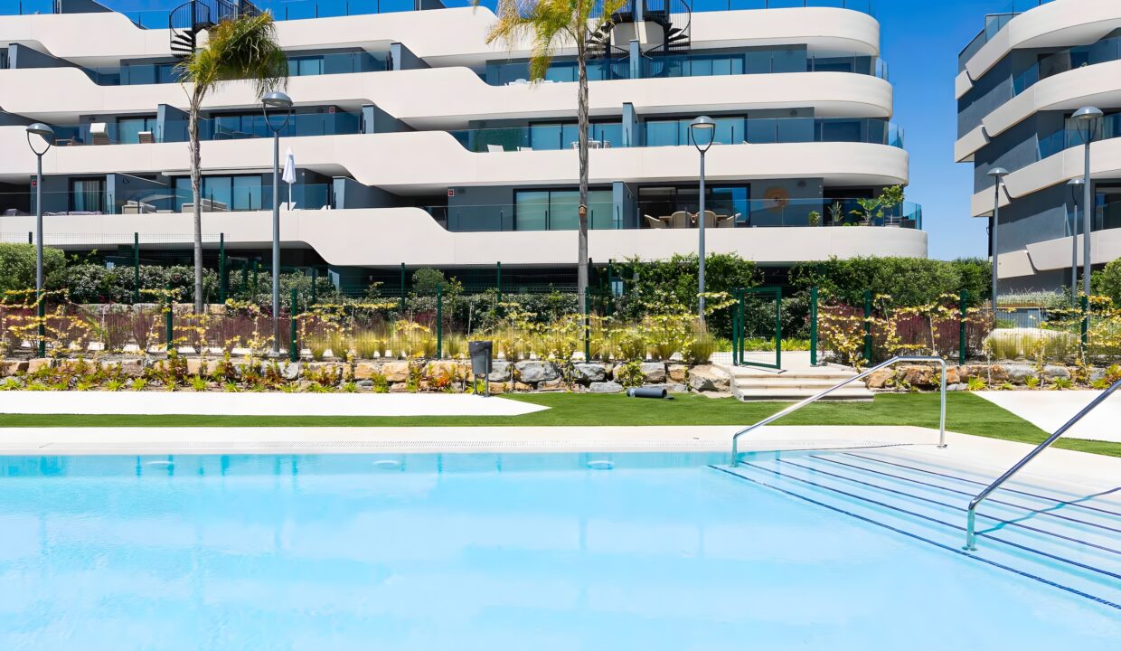 AYRE ESTATES presents this home in OASIS365, on the Golden Mile, Estepona (43)