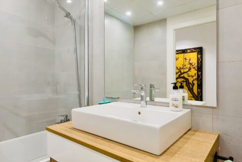 AYRE ESTATES presents this home in OASIS365, on the Golden Mile, Estepona (44)