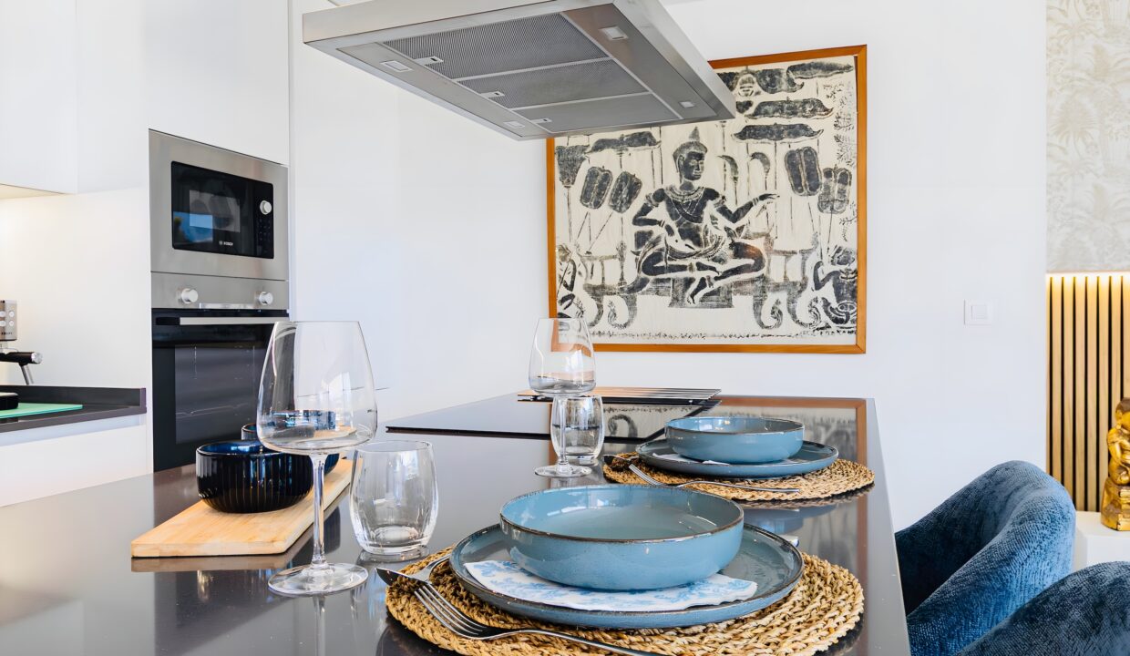 AYRE ESTATES presents this home in OASIS365, on the Golden Mile, Estepona (52)