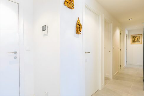 AYRE ESTATES presents this home in OASIS365, on the Golden Mile, Estepona (58)