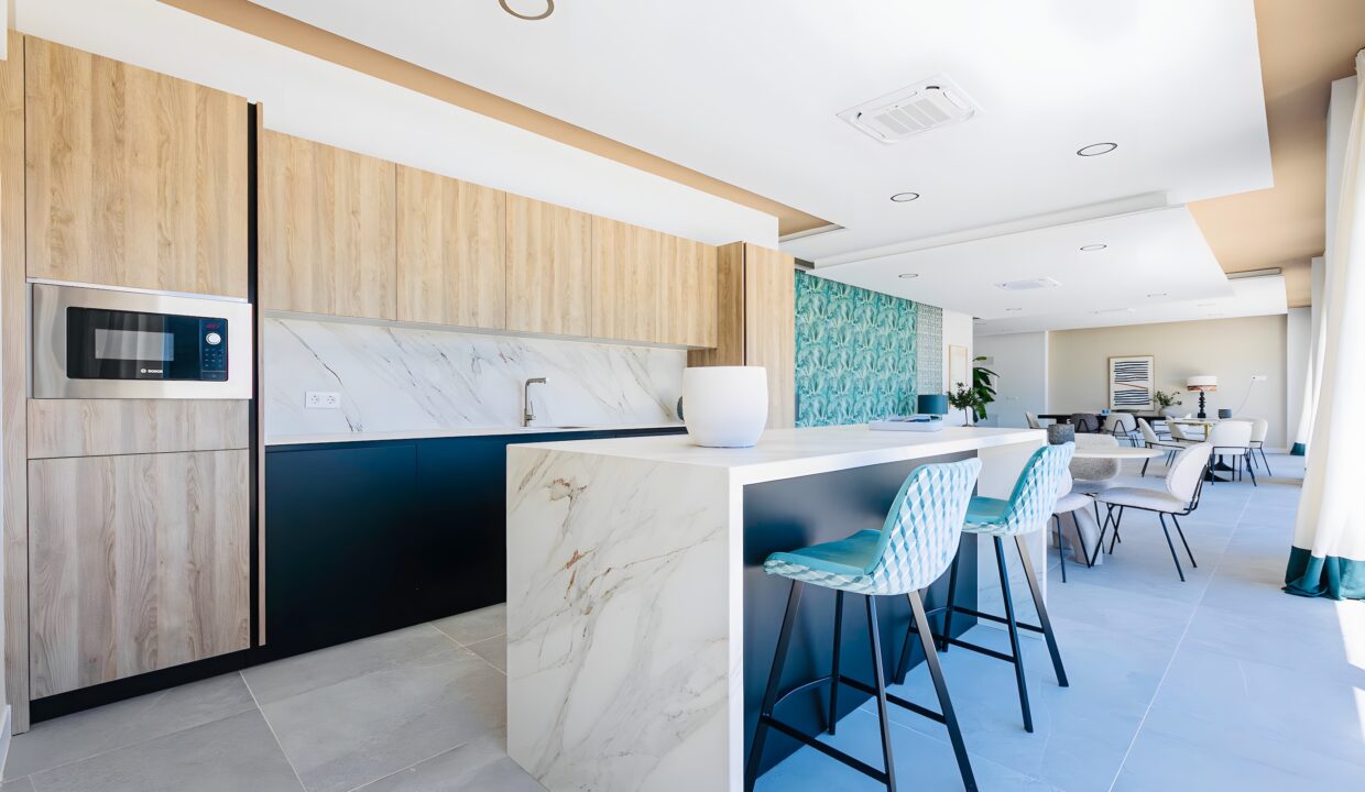 AYRE ESTATES presents this home in OASIS365, on the Golden Mile, Estepona (63)