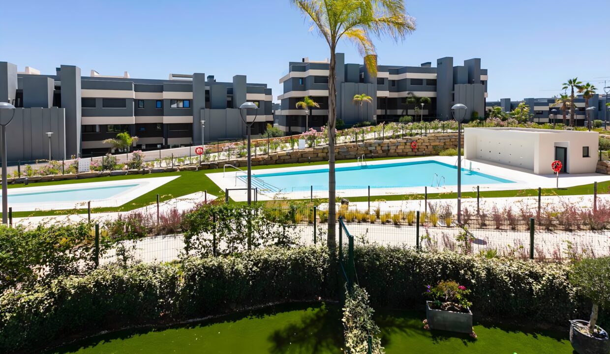 AYRE ESTATES presents this home in OASIS365, on the Golden Mile, Estepona (69)