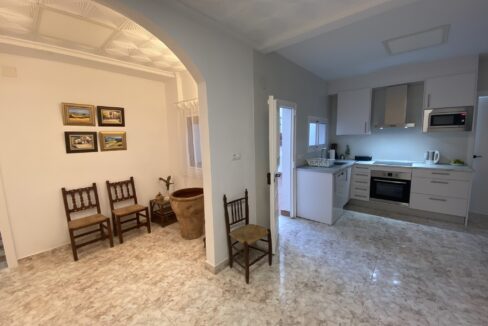 cuisine au rez-de-chaussée (1)