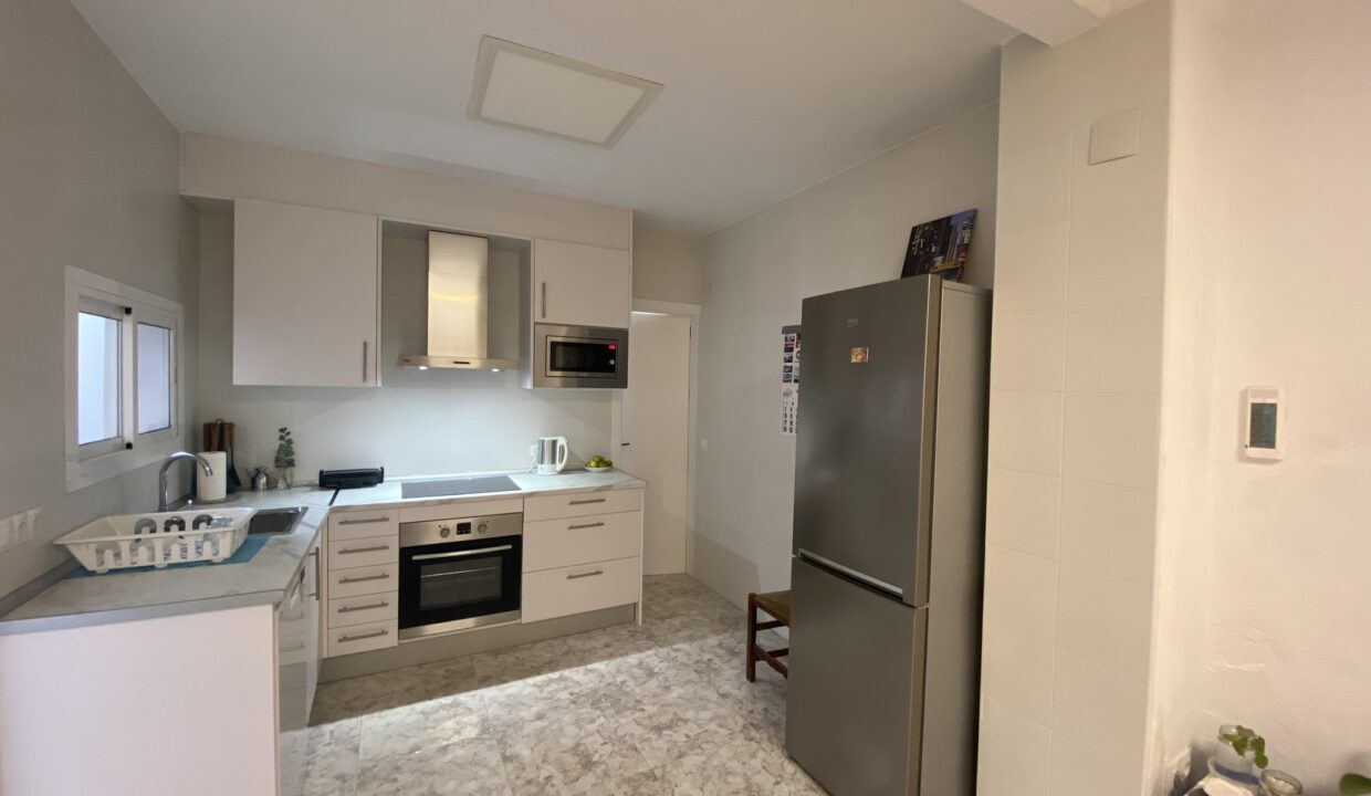 cuisine au rez-de-chaussée (2)