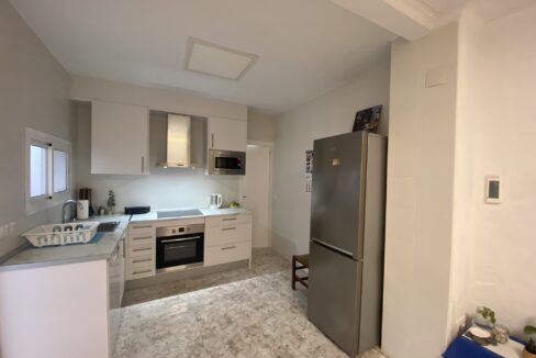 cuisine au rez-de-chaussée (2)