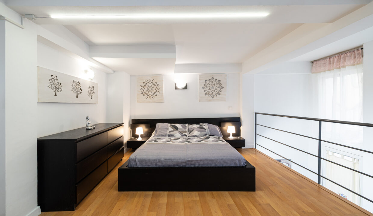 DORMITORIO ALTO FRONTAL