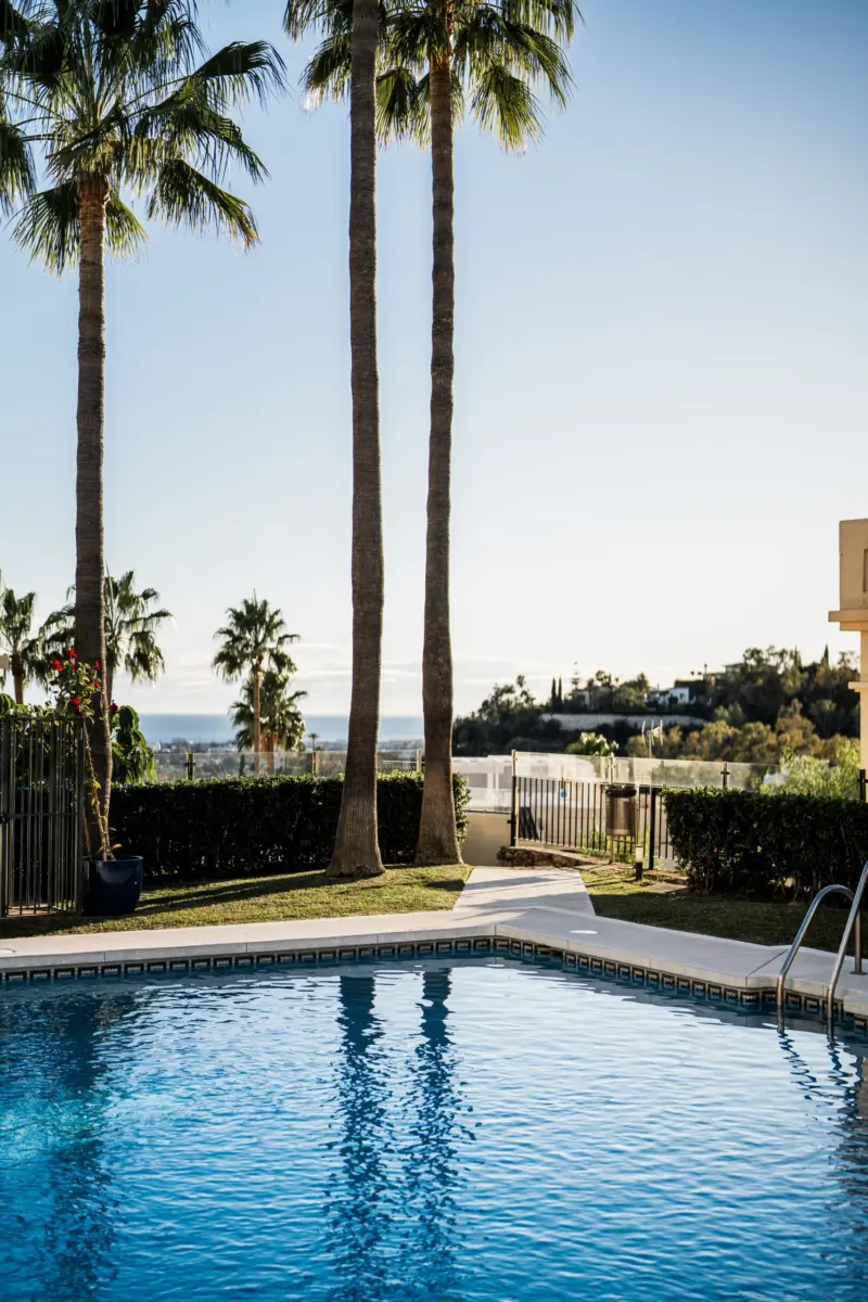Fabulosa casa adosada con vistas al mar, montaña y golf en la Quinta