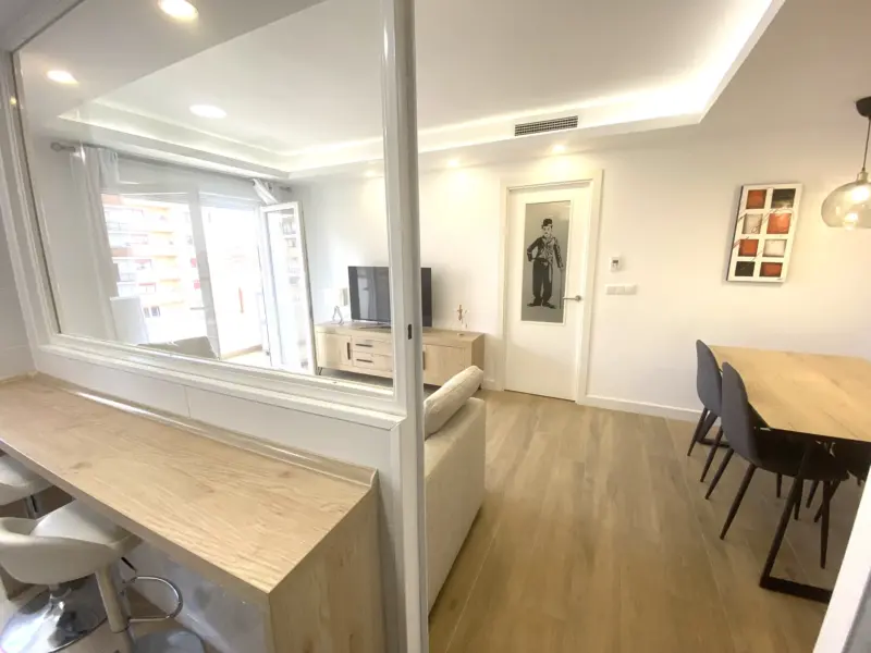 Alquiler de fantástica vivienda junto a metro