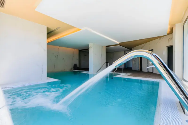 Oasis325 Nueva Milla de Oro