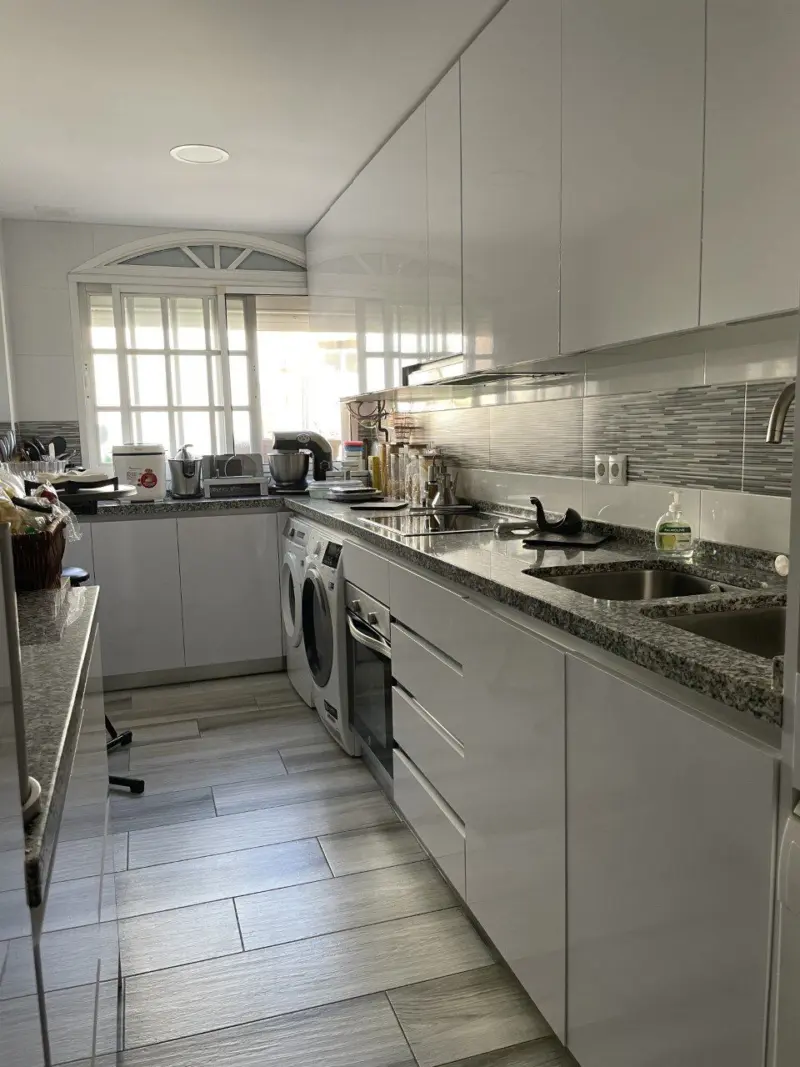 Cocina, piso en venta en Calle Maestro Solana. Torremolinos