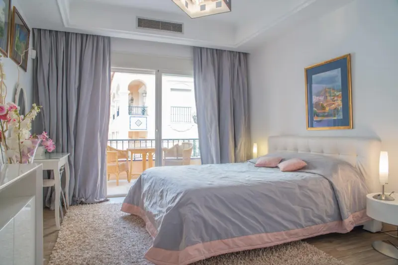 Bedroom, tourist rental property. Golden Mile, Marbella