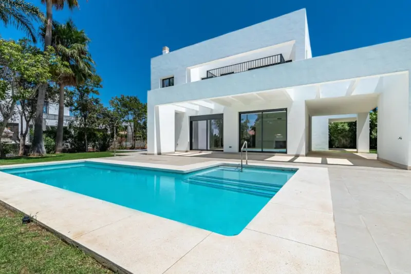 Villa a la venta en Atalaya a estrenar